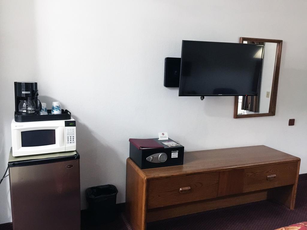 Westward Inn Брукингс Экстерьер фото
