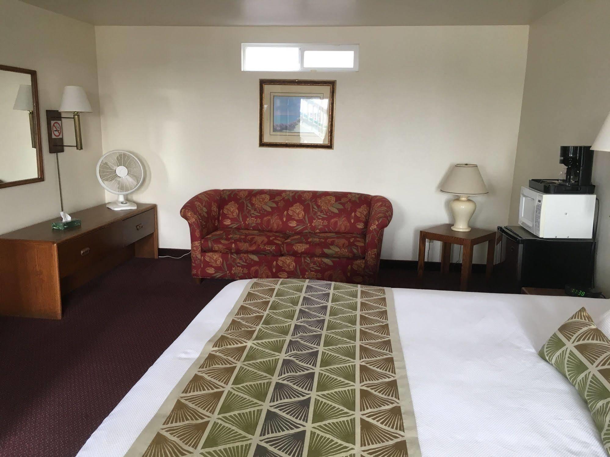 Westward Inn Брукингс Экстерьер фото